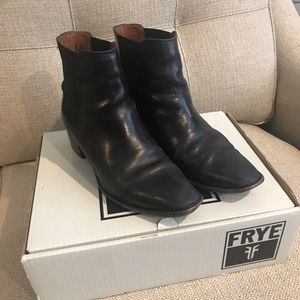 Black Frye Chelsea Boot